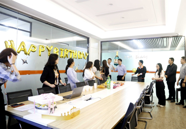 四月生日會，與你共享歡樂時光